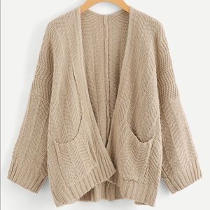 NEW Cardigan with pockets